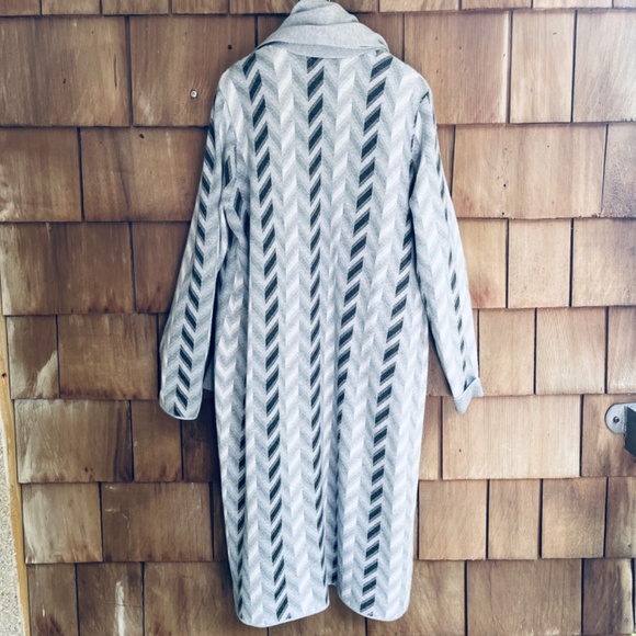 Rachel Zoe Set Scarf & Long Cardigan Open Front Geometric Gray Viscose Size XL - Picture 12 of 14
